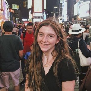 Meet your Posher, Eliza